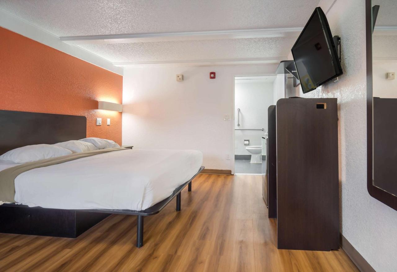 Motel 6-Fort Myers, Fl Норт-Форт-Майерс Экстерьер фото