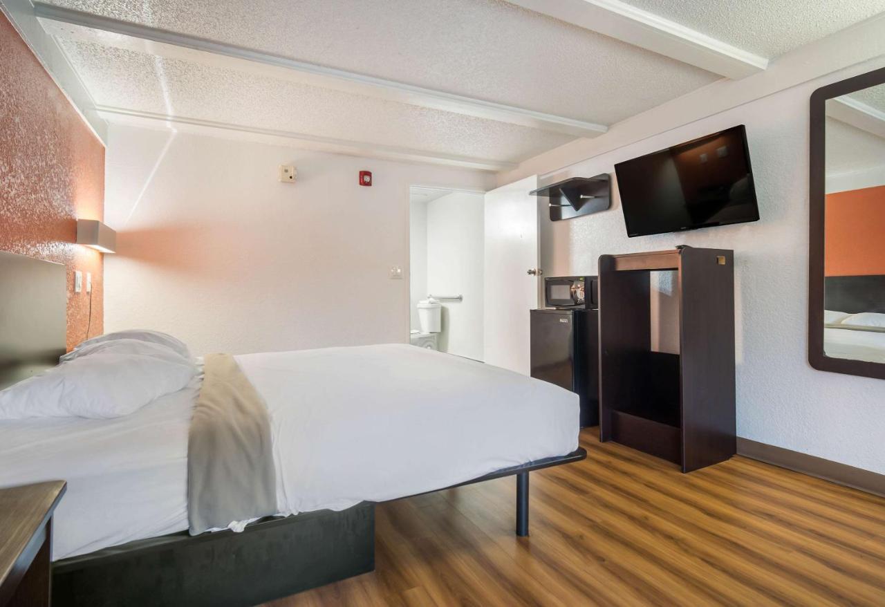 Motel 6-Fort Myers, Fl Норт-Форт-Майерс Экстерьер фото