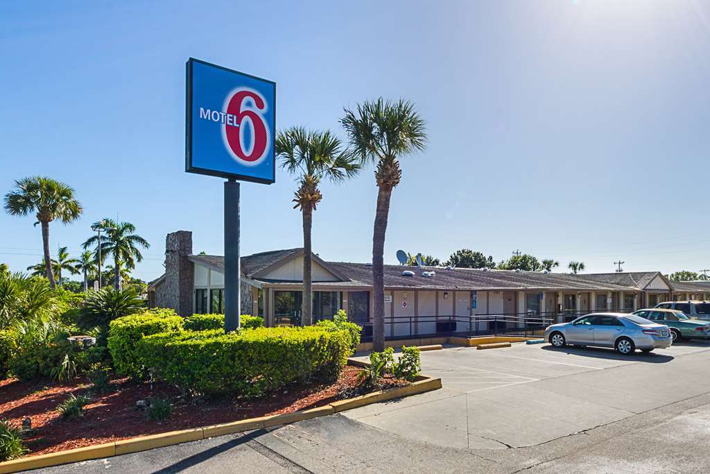 Motel 6-Fort Myers, Fl Норт-Форт-Майерс Экстерьер фото